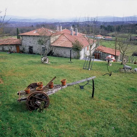 Εξοχικό σπίτι Casa Dos Muros Y Actividades En La Ribeira Sacra