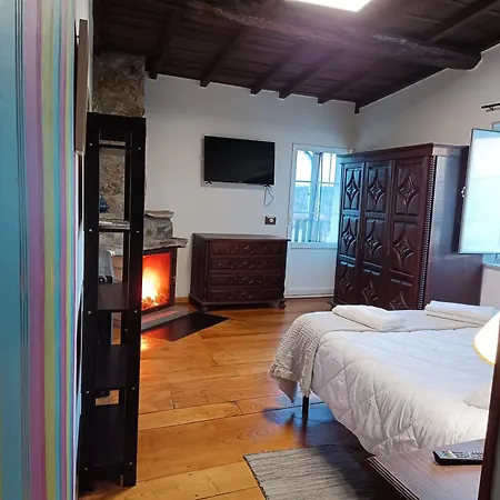 Casa Dos Muros Y Actividades En La Ribeira Sacra *