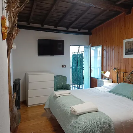 Casa Dos Muros Y Actividades En La Ribeira Sacra Casa de Campo *