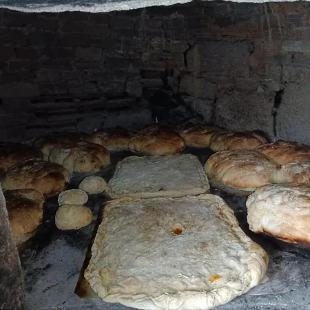 Casa Dos Muros Y Actividades En La Ribeira Sacra Εξοχικό σπίτι *