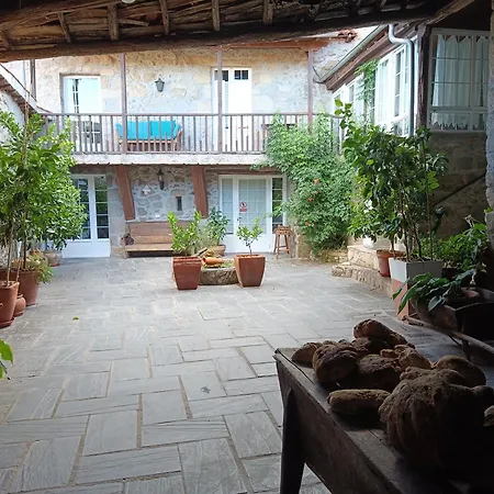 Casa Dos Muros Y Actividades En La Ribeira Sacra Casa de Campo *