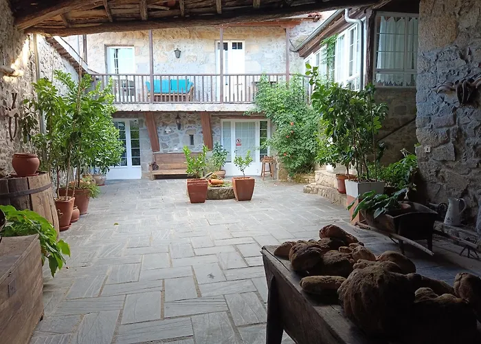 Casa Dos Muros Y Actividades En La Ribeira Sacra Εξοχικό σπίτι *
