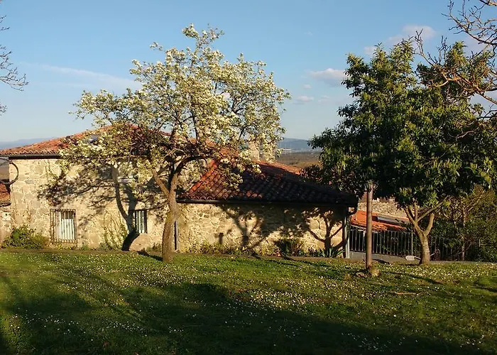 Casa Dos Muros Y Actividades En La Ribeira Sacra * Pantón